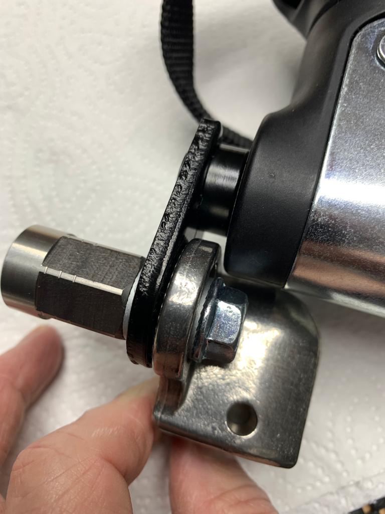 Jogo de parafusos para adaptador universal - montagem dupla